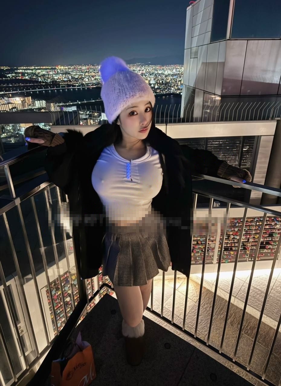 【重磅核弹】台湾超级女神【李娜娜】最新高价VIP合集