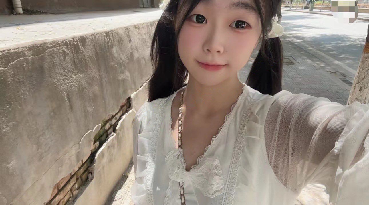 05大二反差女友【小朵】付费福利