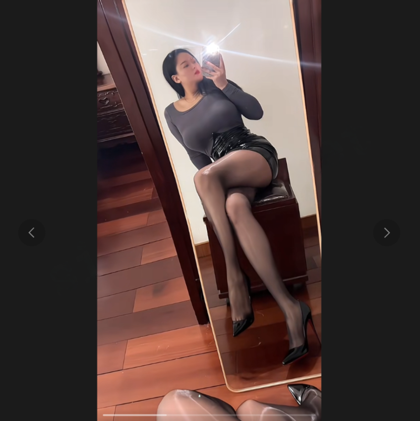 【抖音微博巨乳】王千惠cat 最新流出露脸漏点抠逼福利