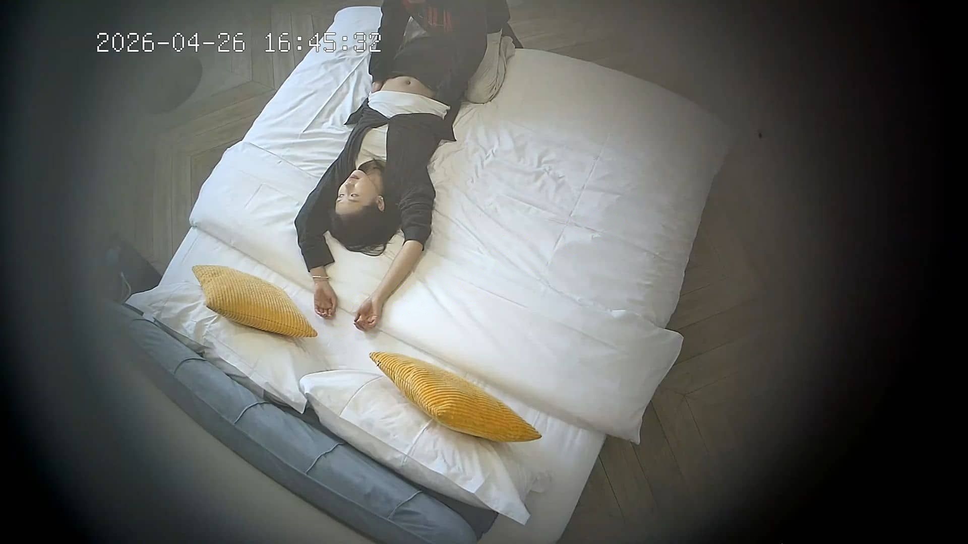 ❤️20260427❤️极品清纯美女被手抠的淫水直流后在插入啪啪