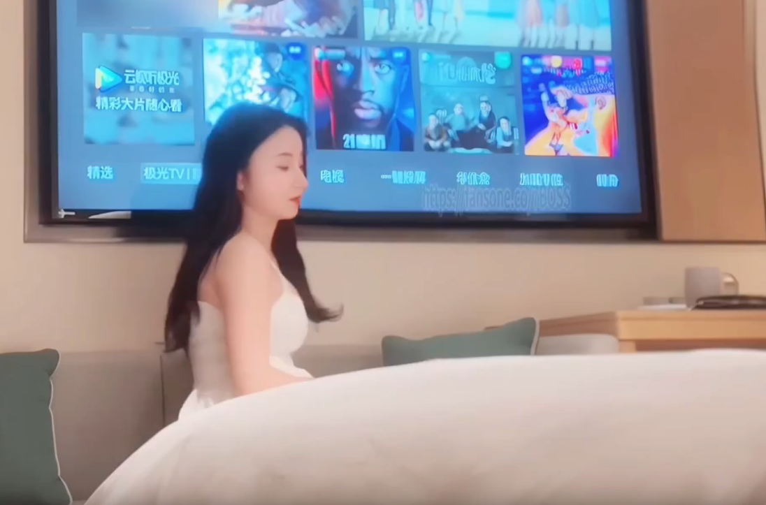 【7BOSS約啪】約風騷網紅操到高潮大叫~哥哥我要