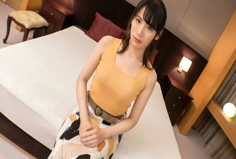siro-4554 苗条巨乳美容师婚前寻求刺激疯狂性爱 【中文字幕】