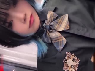 【万人求_推特网红贫乳反差婊】户外露出操逼玩刺激,口爆吞精