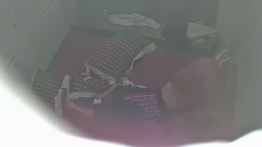 大学城 8-11 送逼上门的小美女跟男生出去玩了一天 晚上回来又被操一炮 离开回家男生都不送一下 渣男